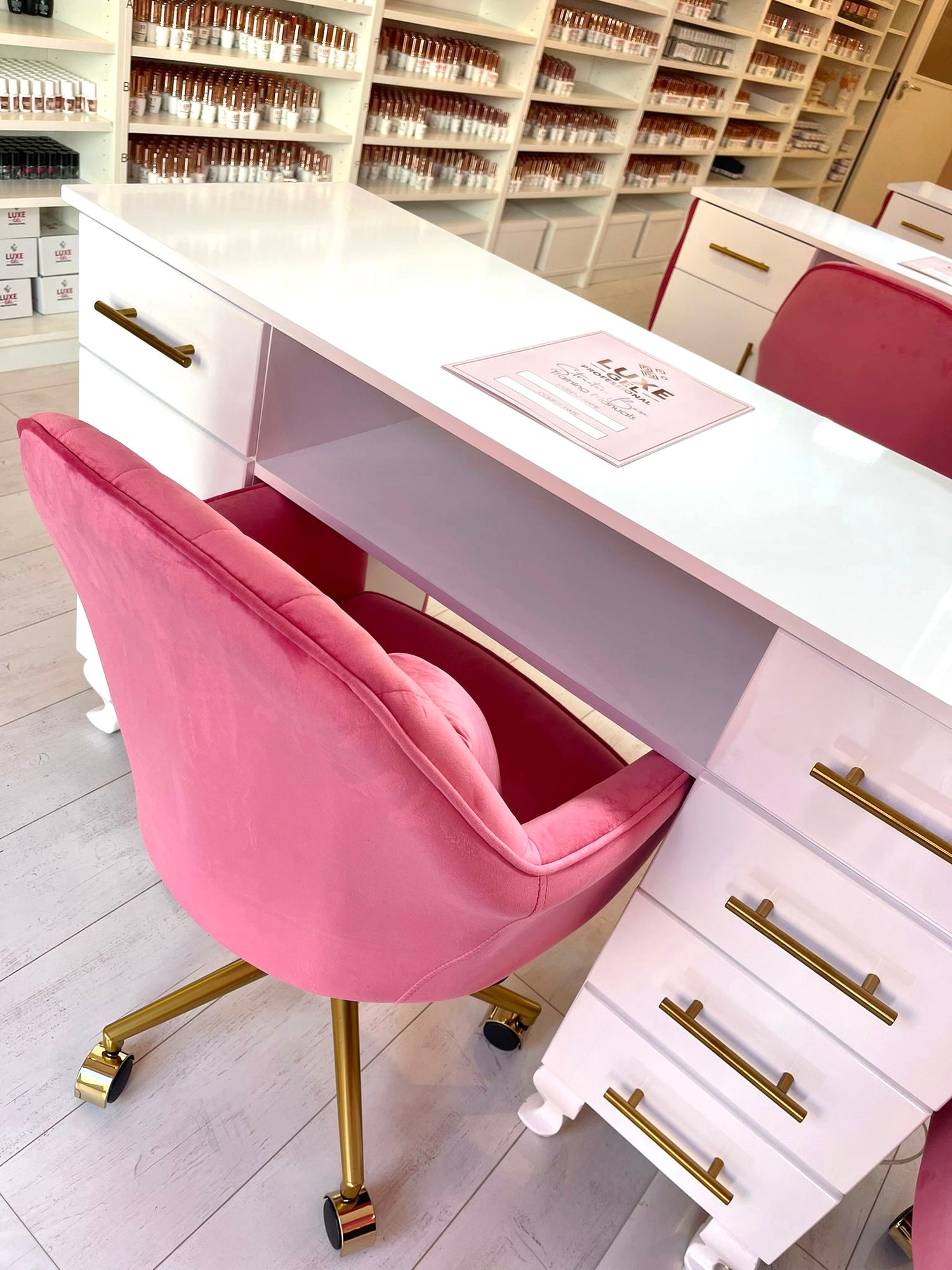 НАРАЩИВАНИЕ ТВЁРДЫМ ГЕЛЕМ - КУРС НА РУССКОМ ЯЗЫКЕ