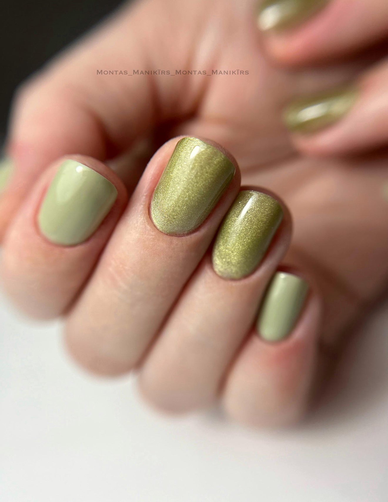 PERIDOT - CAT EYE